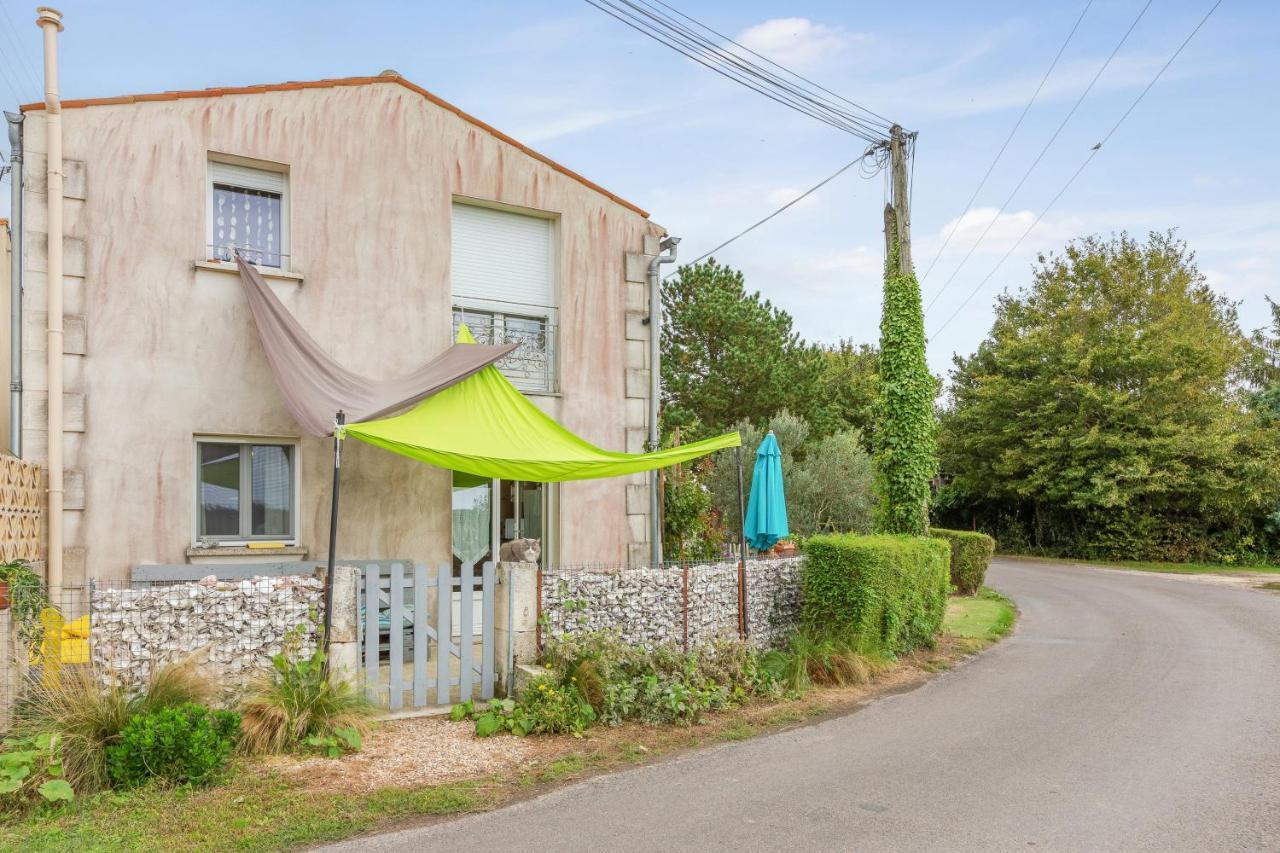 Appartement Accueillant A Mortagne Sur Gironde 45 M² Terrasse Εξωτερικό φωτογραφία